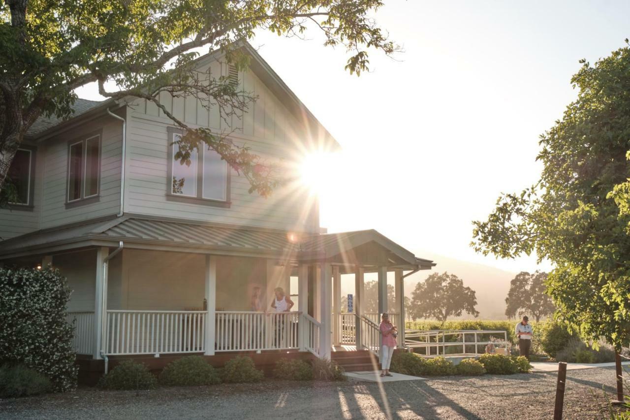 The Setting Inn Napa Valley Exterior photo